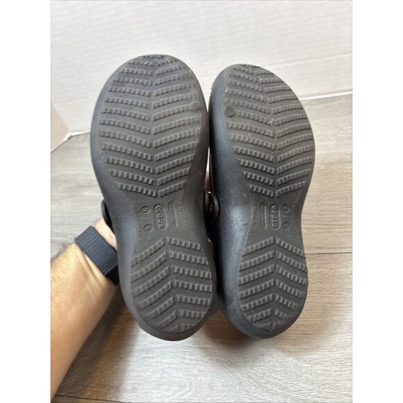 Crocs Mary Jane Flats Womens Size 5 Juniors 3 Slip Resistant Casual Black - Picture 10 of 10